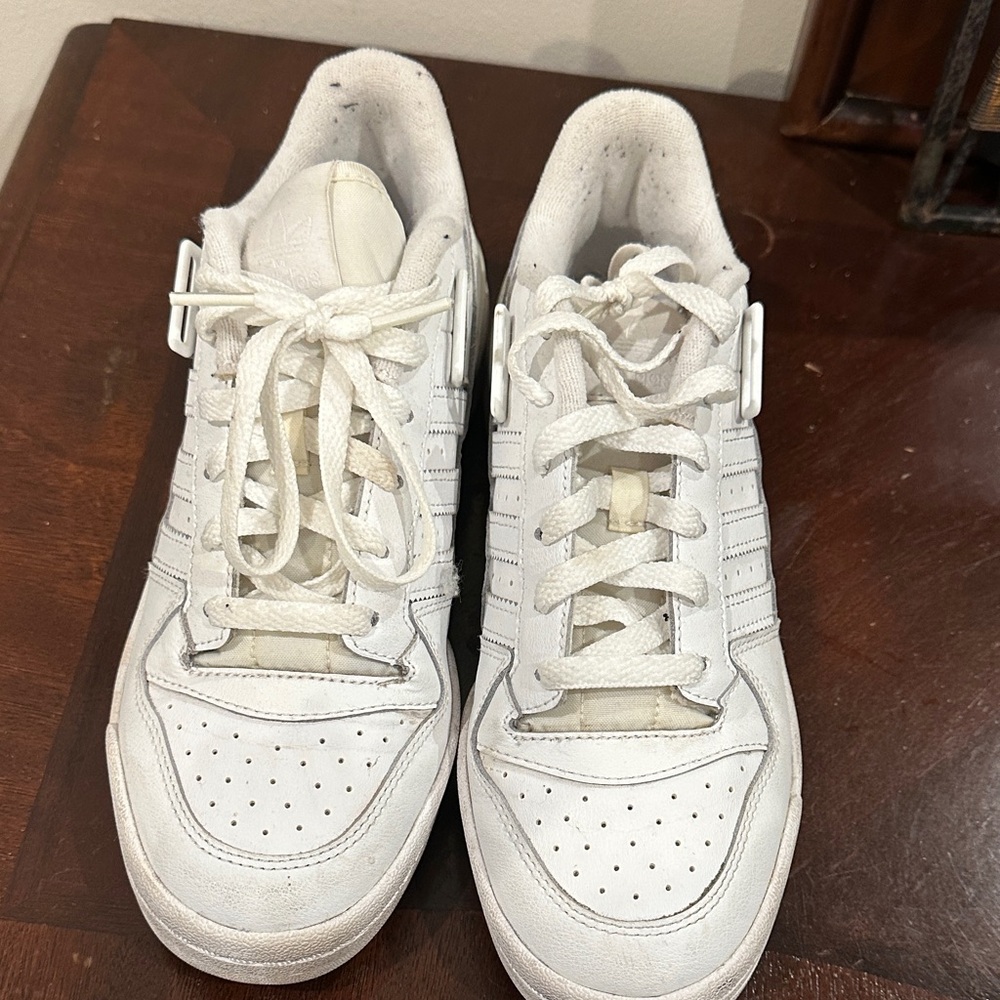 Adidas  size 6 Classic White Men's Sneakers